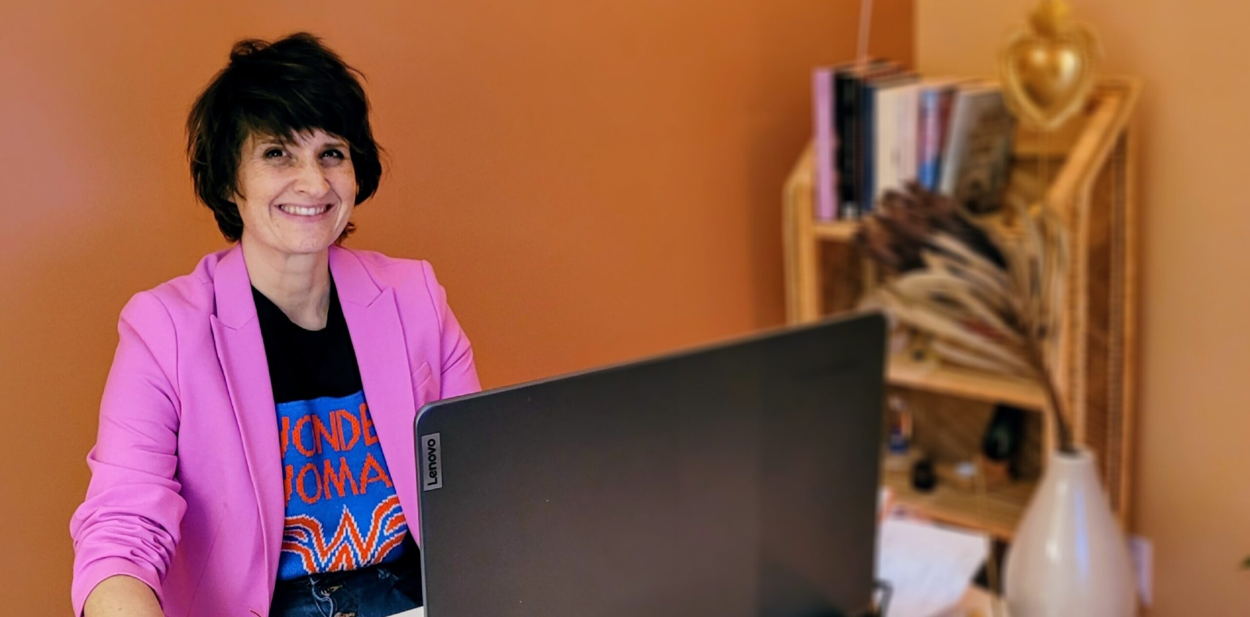 Découvrez l'accompagnement transformationnel de Caroline Hateau au Québec. Coaching certifié ICF pour leaders et professionnels en quête de sens et d'écologie personnelle.